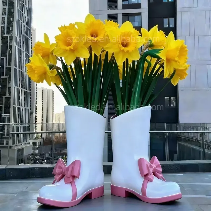 Escultura de Flores Realistas  - Gardening Tools Photo reseña y precio